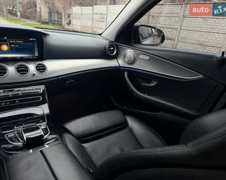 Серый Мерседес Е-Класс, объемом двигателя 1.95 л и пробегом 185 тыс. км за 24000 $, фото 13 на Automoto.ua