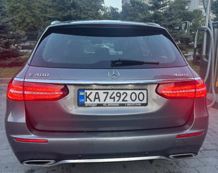 Серый Мерседес Е-Класс, объемом двигателя 3 л и пробегом 131 тыс. км за 31300 $, фото 5 на Automoto.ua