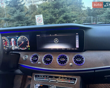 Серый Мерседес Е-Класс, объемом двигателя 3 л и пробегом 131 тыс. км за 31300 $, фото 31 на Automoto.ua