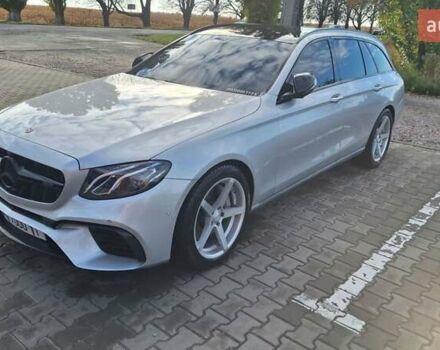 Мерседес Е-Класс 2017 в Борисполе на Automoto.ua Серый Мерседес Е-Класс, объемом двигателя 1.95 л и пробегом 183 тыс. км за 20500 $, фото 15 на Automoto.ua