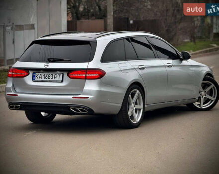 Серый Мерседес Е-Класс, объемом двигателя 1.95 л и пробегом 185 тыс. км за 24000 $, фото 5 на Automoto.ua