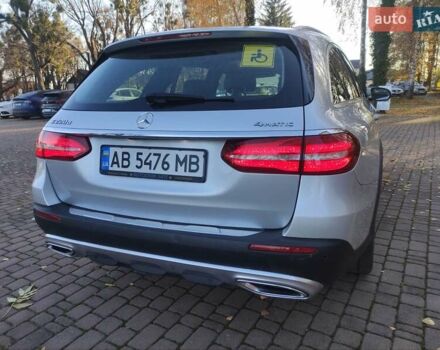 Сірий Мерседес Е-Клас, об'ємом двигуна 1.95 л та пробігом 197 тис. км за 32800 $, фото 5 на Automoto.ua