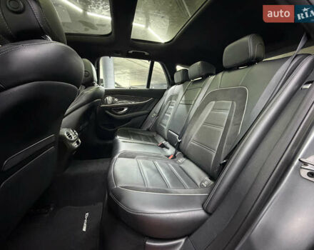 Серый Мерседес Е-Класс, объемом двигателя 4 л и пробегом 83 тыс. км за 61500 $, фото 20 на Automoto.ua