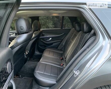 Серый Мерседес Е-Класс, объемом двигателя 2 л и пробегом 140 тыс. км за 35000 $, фото 38 на Automoto.ua