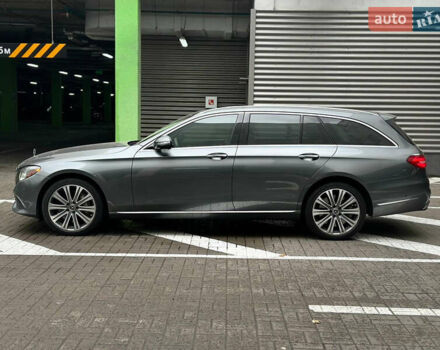 Мерседес Е-Клас 2018 у Києві на Automoto.ua Сірий Мерседес Е-Клас, об'ємом двигуна 3 л та пробігом 40 тис. км за 32700 $, фото 4 на Automoto.ua