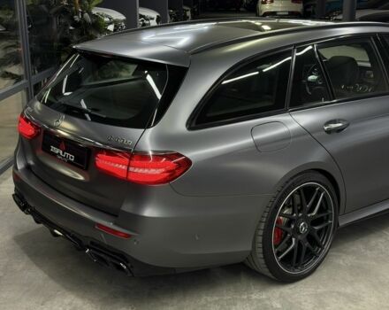 Серый Мерседес Е-Класс, объемом двигателя 4 л и пробегом 83 тыс. км за 61500 $, фото 9 на Automoto.ua