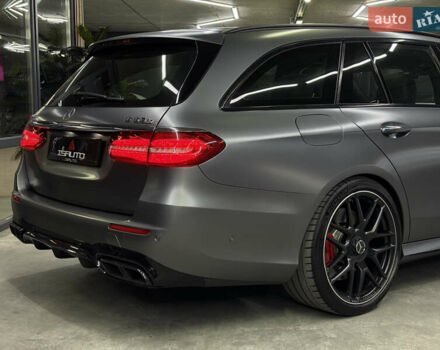 Серый Мерседес Е-Класс, объемом двигателя 4 л и пробегом 83 тыс. км за 61500 $, фото 15 на Automoto.ua