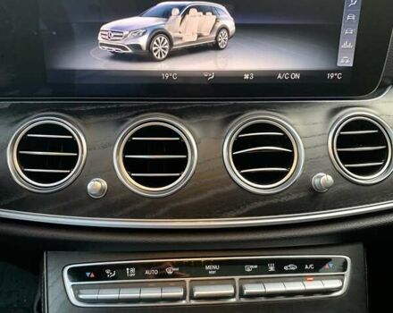 Серый Мерседес Е-Класс, объемом двигателя 2 л и пробегом 140 тыс. км за 35000 $, фото 23 на Automoto.ua