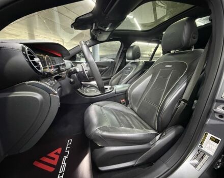 Серый Мерседес Е-Класс, объемом двигателя 4 л и пробегом 83 тыс. км за 61500 $, фото 16 на Automoto.ua