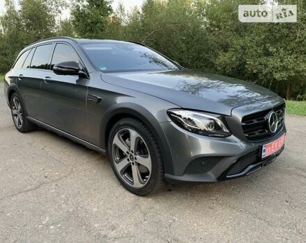 Серый Мерседес Е-Класс, объемом двигателя 2 л и пробегом 140 тыс. км за 35000 $, фото 4 на Automoto.ua