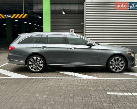 Мерседес Е-Клас 2018 у Києві на Automoto.ua Сірий Мерседес Е-Клас, об'ємом двигуна 3 л та пробігом 40 тис. км за 32700 $, фото 10 на Automoto.ua