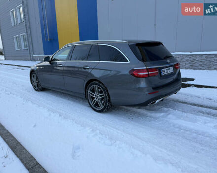 Серый Мерседес Е-Класс, объемом двигателя 1.95 л и пробегом 250 тыс. км за 23500 $, фото 5 на Automoto.ua