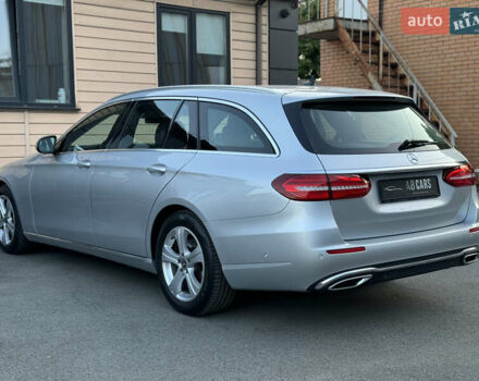 Серый Мерседес Е-Класс, объемом двигателя 2 л и пробегом 189 тыс. км за 21500 $, фото 22 на Automoto.ua