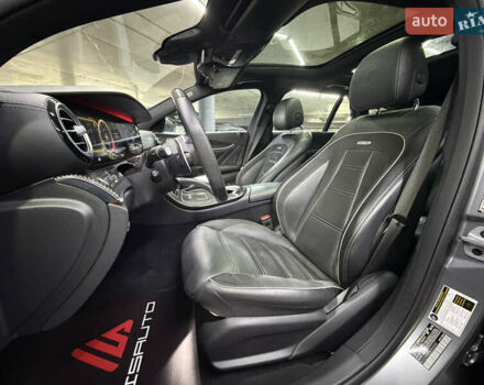 Серый Мерседес Е-Класс, объемом двигателя 4 л и пробегом 83 тыс. км за 61500 $, фото 17 на Automoto.ua