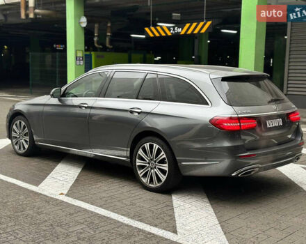 Мерседес Е-Клас 2018 у Києві на Automoto.ua Сірий Мерседес Е-Клас, об'ємом двигуна 3 л та пробігом 40 тис. км за 32700 $, фото 5 на Automoto.ua