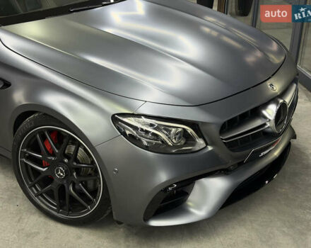 Серый Мерседес Е-Класс, объемом двигателя 4 л и пробегом 83 тыс. км за 61500 $, фото 2 на Automoto.ua