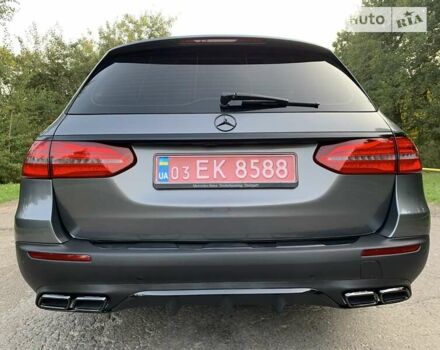 Серый Мерседес Е-Класс, объемом двигателя 2 л и пробегом 140 тыс. км за 35000 $, фото 9 на Automoto.ua