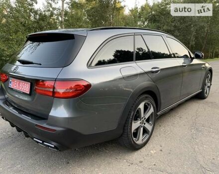 Серый Мерседес Е-Класс, объемом двигателя 2 л и пробегом 140 тыс. км за 35000 $, фото 7 на Automoto.ua