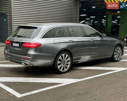 Мерседес Е-Клас 2018 у Києві на Automoto.ua Сірий Мерседес Е-Клас, об'ємом двигуна 3 л та пробігом 40 тис. км за 32700 $, фото 9 на Automoto.ua