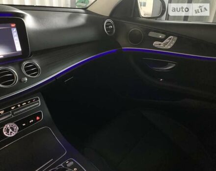 Серый Мерседес Е-Класс, объемом двигателя 2 л и пробегом 140 тыс. км за 35000 $, фото 42 на Automoto.ua