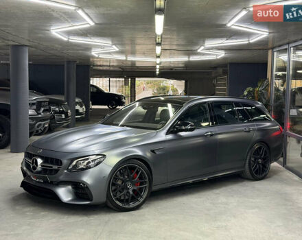 Серый Мерседес Е-Класс, объемом двигателя 4 л и пробегом 83 тыс. км за 61500 $, фото 4 на Automoto.ua