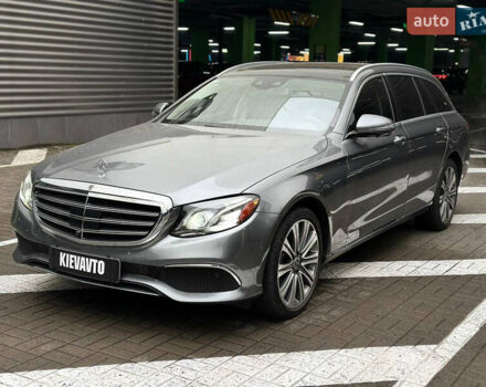 Мерседес Е-Клас 2018 у Києві на Automoto.ua Сірий Мерседес Е-Клас, об'ємом двигуна 3 л та пробігом 40 тис. км за 32700 $, фото 2 на Automoto.ua