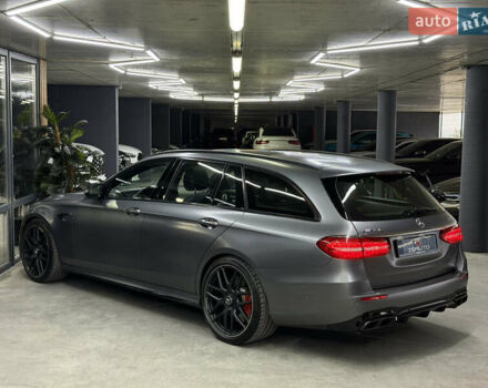 Серый Мерседес Е-Класс, объемом двигателя 4 л и пробегом 83 тыс. км за 61500 $, фото 8 на Automoto.ua
