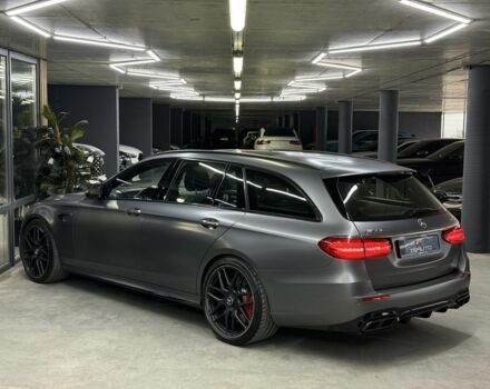 Серый Мерседес Е-Класс, объемом двигателя 4 л и пробегом 83 тыс. км за 61500 $, фото 12 на Automoto.ua