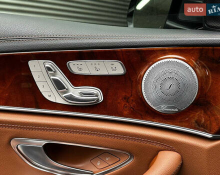 Мерседес Е-Клас 2018 у Києві на Automoto.ua Сірий Мерседес Е-Клас, об'ємом двигуна 3 л та пробігом 40 тис. км за 32700 $, фото 27 на Automoto.ua