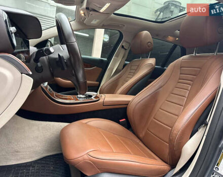 Мерседес Е-Клас 2018 у Києві на Automoto.ua Сірий Мерседес Е-Клас, об'ємом двигуна 3 л та пробігом 40 тис. км за 32700 $, фото 15 на Automoto.ua