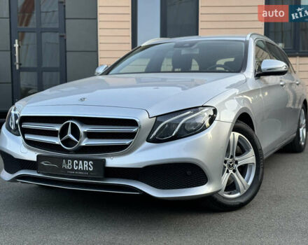 Серый Мерседес Е-Класс, объемом двигателя 2 л и пробегом 189 тыс. км за 21500 $, фото 12 на Automoto.ua