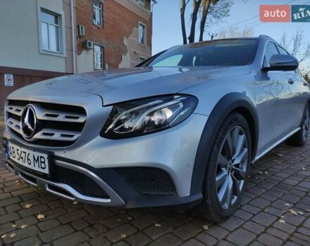 Сірий Мерседес Е-Клас, об'ємом двигуна 1.95 л та пробігом 197 тис. км за 32800 $, фото 2 на Automoto.ua