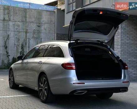 Серый Мерседес Е-Класс, объемом двигателя 1.95 л и пробегом 397 тыс. км за 23499 $, фото 87 на Automoto.ua