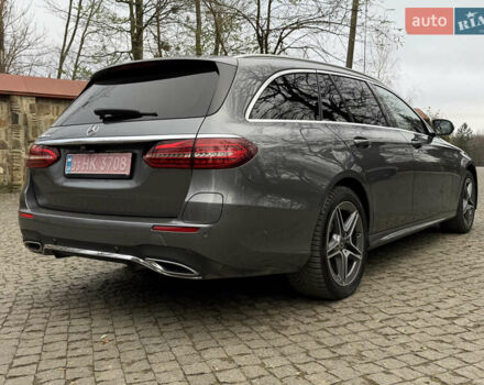 Сірий Мерседес Е-Клас, об'ємом двигуна 1.95 л та пробігом 22 тис. км за 41200 $, фото 10 на Automoto.ua