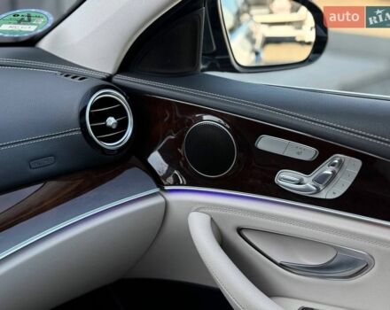 Сірий Мерседес Е-Клас, об'ємом двигуна 2 л та пробігом 178 тис. км за 39000 $, фото 26 на Automoto.ua