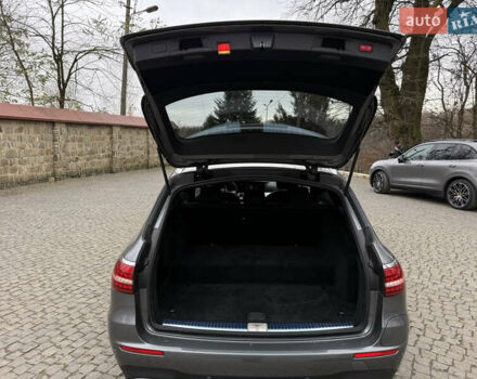 Сірий Мерседес Е-Клас, об'ємом двигуна 1.95 л та пробігом 22 тис. км за 41200 $, фото 28 на Automoto.ua