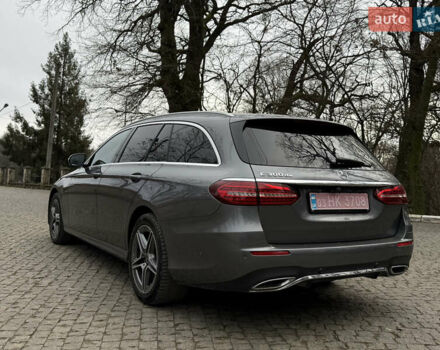 Сірий Мерседес Е-Клас, об'ємом двигуна 1.95 л та пробігом 22 тис. км за 41200 $, фото 6 на Automoto.ua