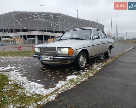 Серый Мерседес Е-Класс, объемом двигателя 3 л и пробегом 500 тыс. км за 2500 $, фото 1 на Automoto.ua