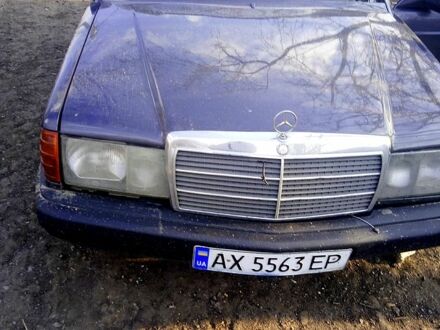 Мерседес Е-Клас 1986 у Великом Бурлуке на Automoto.ua Сірий Мерседес Е-Клас, об'ємом двигуна 2.3 л та пробігом 280 тис. км за 2000 $, фото 1 на Automoto.ua