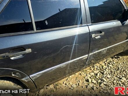 Серый Мерседес Е-Класс, объемом двигателя 2 л и пробегом 500 тыс. км за 1700 $, фото 1 на Automoto.ua