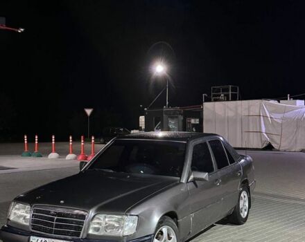 Сірий Мерседес Е-Клас, об'ємом двигуна 2.3 л та пробігом 600 тис. км за 2000 $, фото 1 на Automoto.ua
