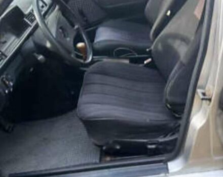 Серый Мерседес Е-Класс, объемом двигателя 2.3 л и пробегом 347 тыс. км за 2100 $, фото 1 на Automoto.ua