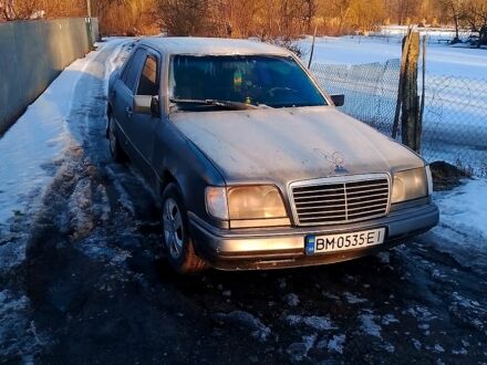 Сірий Мерседес Е-Клас, об'ємом двигуна 2.5 л та пробігом 200 тис. км за 2000 $, фото 1 на Automoto.ua