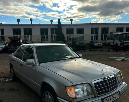 Сірий Мерседес Е-Клас, об'ємом двигуна 2.3 л та пробігом 0 тис. км за 2000 $, фото 1 на Automoto.ua