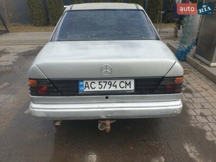 Мерседес Е-Класс 1989 в Дубно на Automoto.ua Серый Мерседес Е-Класс, объемом двигателя 2.3 л и пробегом 378 тыс. км за 1500 $, фото 1 на Automoto.ua
