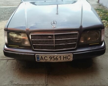 Сірий Мерседес Е-Клас, об'ємом двигуна 2.3 л та пробігом 486 тис. км за 2300 $, фото 1 на Automoto.ua