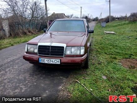 Сірий Мерседес Е-Клас, об'ємом двигуна 3 л та пробігом 0 тис. км за 1350 $, фото 1 на Automoto.ua