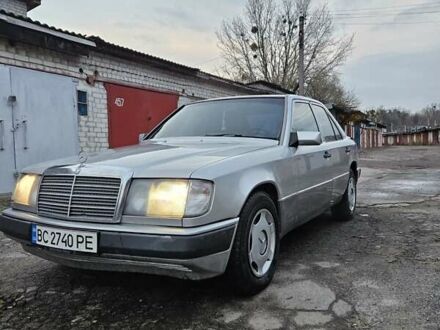 Серый Мерседес Е-Класс, объемом двигателя 2.3 л и пробегом 405 тыс. км за 1950 $, фото 1 на Automoto.ua