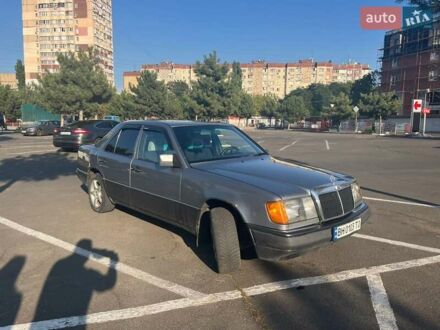 Сірий Мерседес Е-Клас, об'ємом двигуна 3 л та пробігом 584 тис. км за 2500 $, фото 1 на Automoto.ua