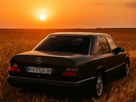 Серый Мерседес Е-Класс, объемом двигателя 3.2 л и пробегом 469 тыс. км за 6800 $, фото 1 на Automoto.ua